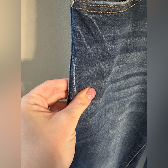 Kancan Distressed Skinny Jean - Picture 7 of 8